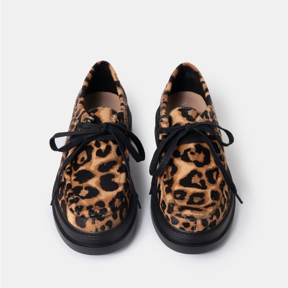 WYDR Studios Marnie Lace-Up Moccasins Shoes NIB Size 8WW - Picture 3 of 7